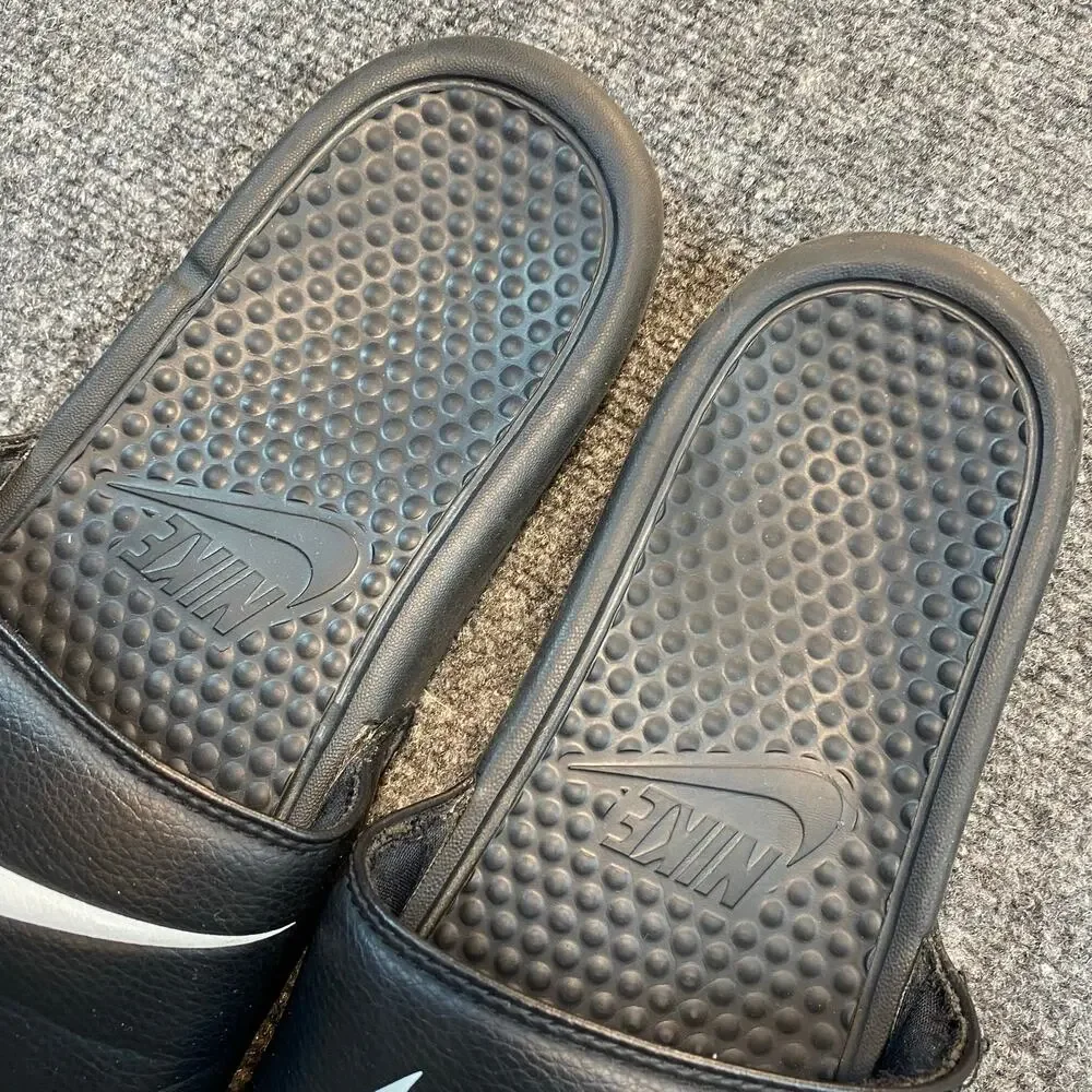 Nike Benassi Swoosh Mens Slide Sandals Black White Comfort Sport Pool Slides 9